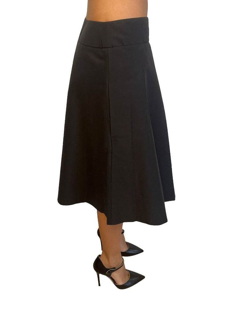 Moschino Black Pleated Midi Skirt. Size: 8