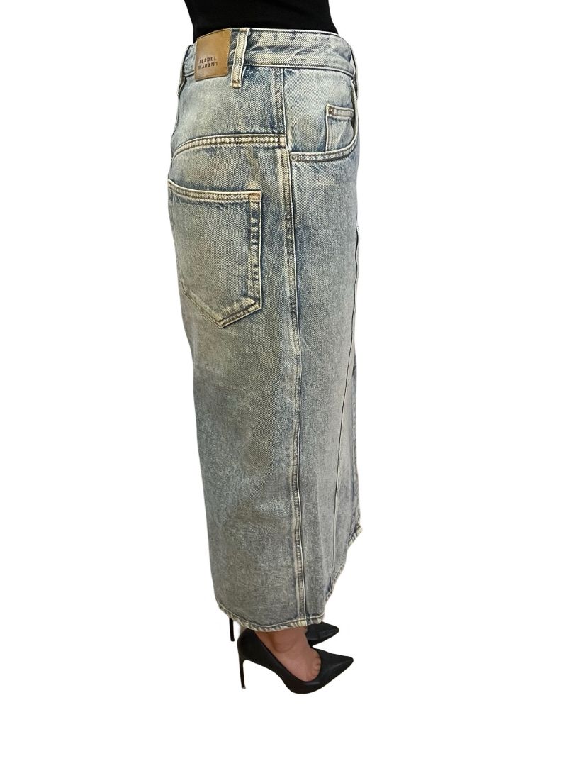 Isabel Etoile Marant Light Wash Denim Button Skirt. Size: 38