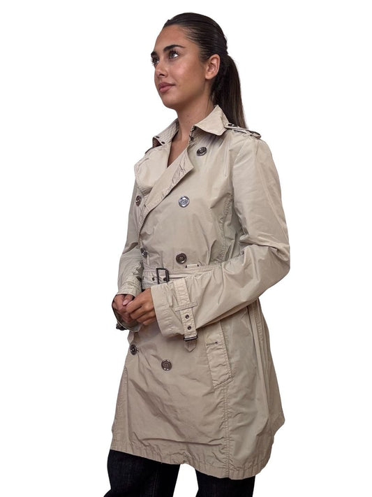 Burberry Brit Cream Short Rain Coat. Size: 10