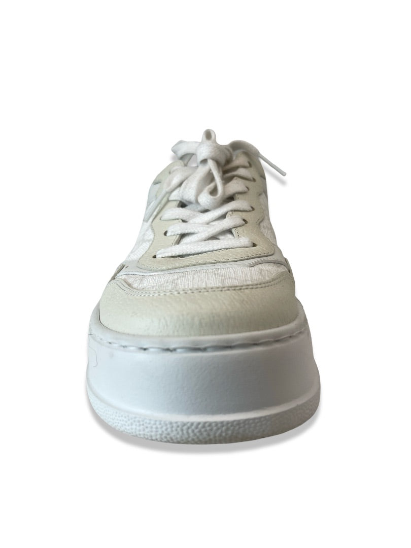 Gucci Cream Chunky Sneaker w/ GG. Size: 38