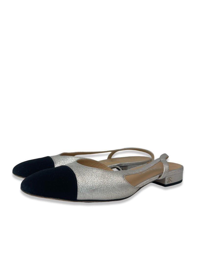 Chanel Silver Slingbacks. Size: 37C