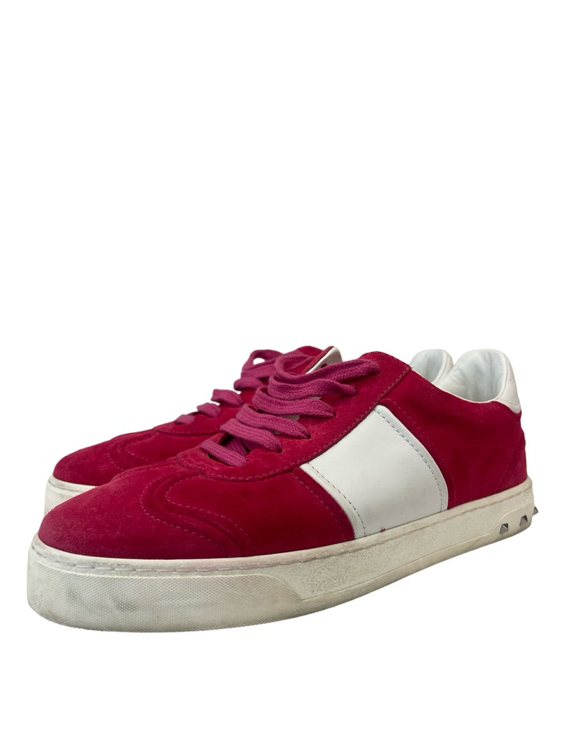 Valentino Garavani Pink / White Fly Crew Suede Low Top Sneakers. Size: 39.5