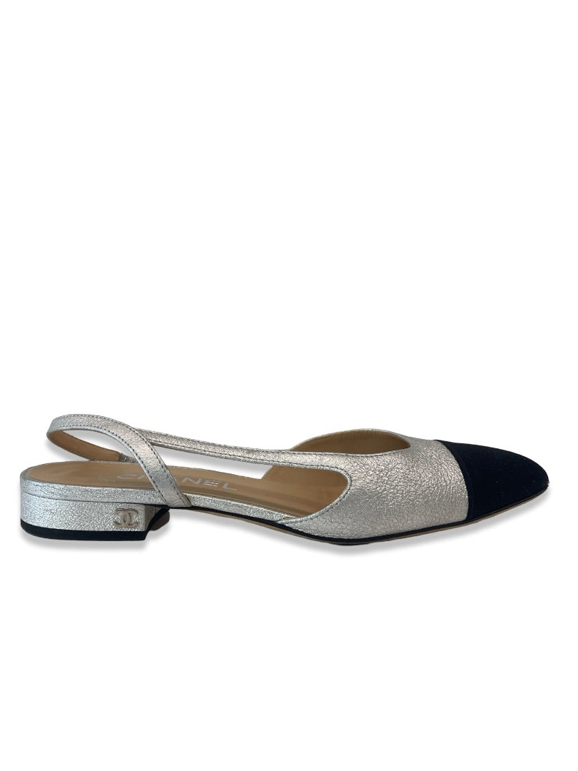 Chanel Silver Slingbacks. Size: 37C