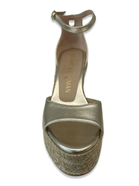 Stuart Weitzman Gold Open Toe Wedge Heel. Size: 37.5