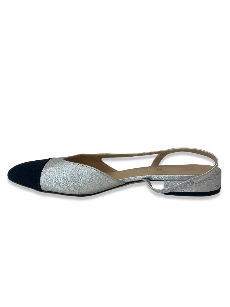 Chanel Silver Slingbacks. Size: 37C