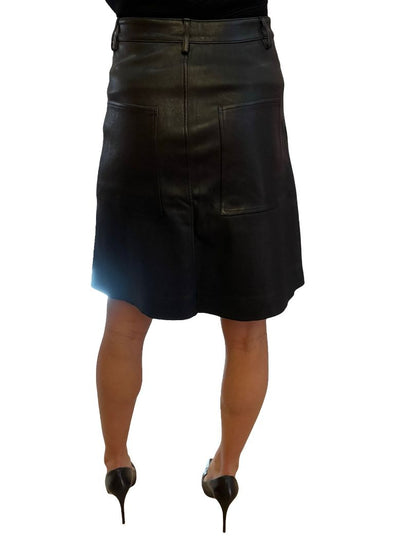 Scanlan Theodore Black Leather A-Line Knee Length Skirt. Size: 6