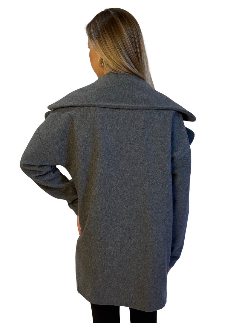 Anine Bing Grey Wool Blend Short Coat. Size: L