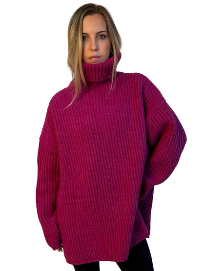 Acne Studios Magenta Wool Oversized Knit Turtleneck. Size: M