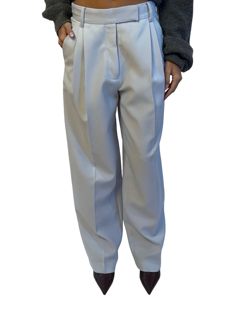 Camilla and Marc Ice Blue 'Maribel' Tailored Wool Pant. Size: 6