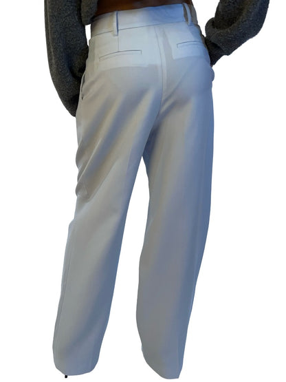 Camilla and Marc Ice Blue 'Maribel' Tailored Wool Pant. Size: 6