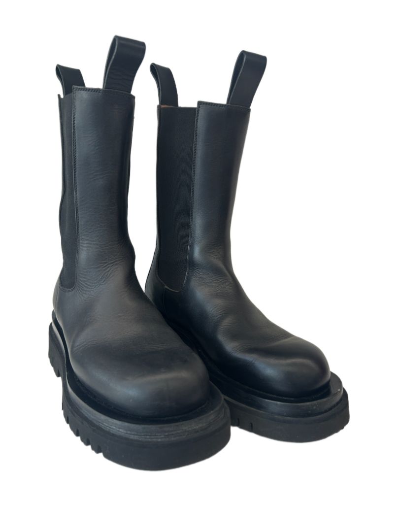 Bottega Veneta Black Chunky Boots. Size: 36