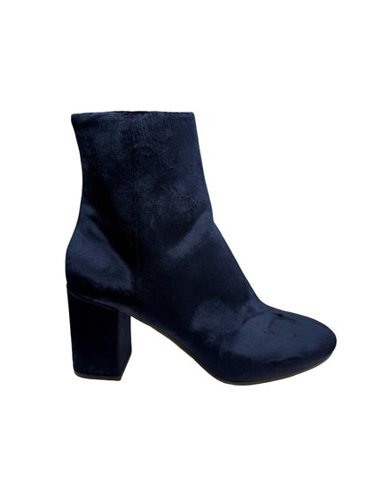 Balenciaga Navy Velvet Block Heel Boots. Size: 41
