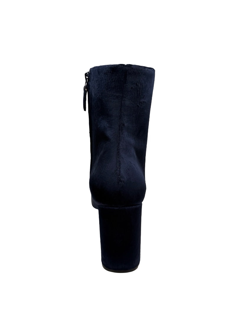 Balenciaga Navy Velvet Block Heel Boots. Size: 41