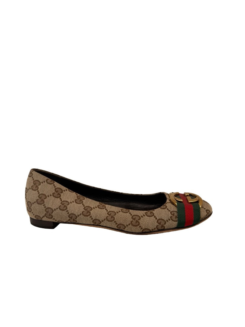 Gucci Biege Monogram Canvas GG Stripe Flats. Size: 39