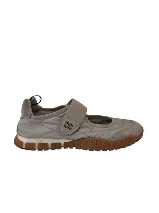 Miu Miu Grey 'Tyre Tech' Ballerina Shoes. Size: 39