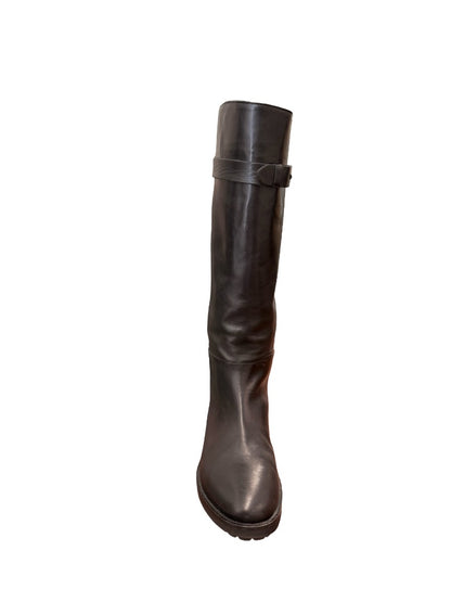 Weekend MaxMara Black Leather Riding Boots. Size: 38