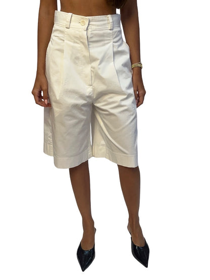Scanlan Theodore White Cotton Shorts. Size: 6