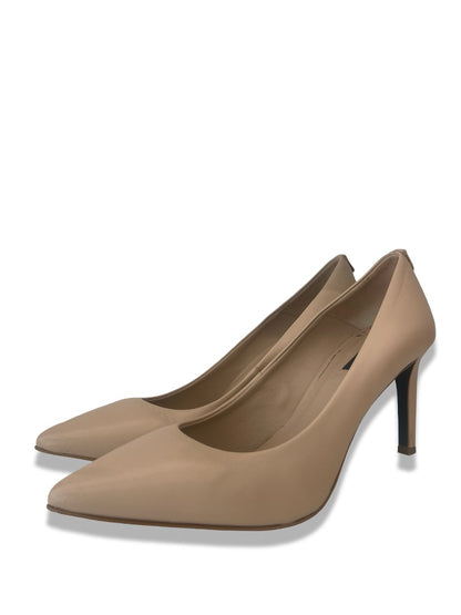 Patrizia Pepe Nude Leather Pumps. Size: 39.5