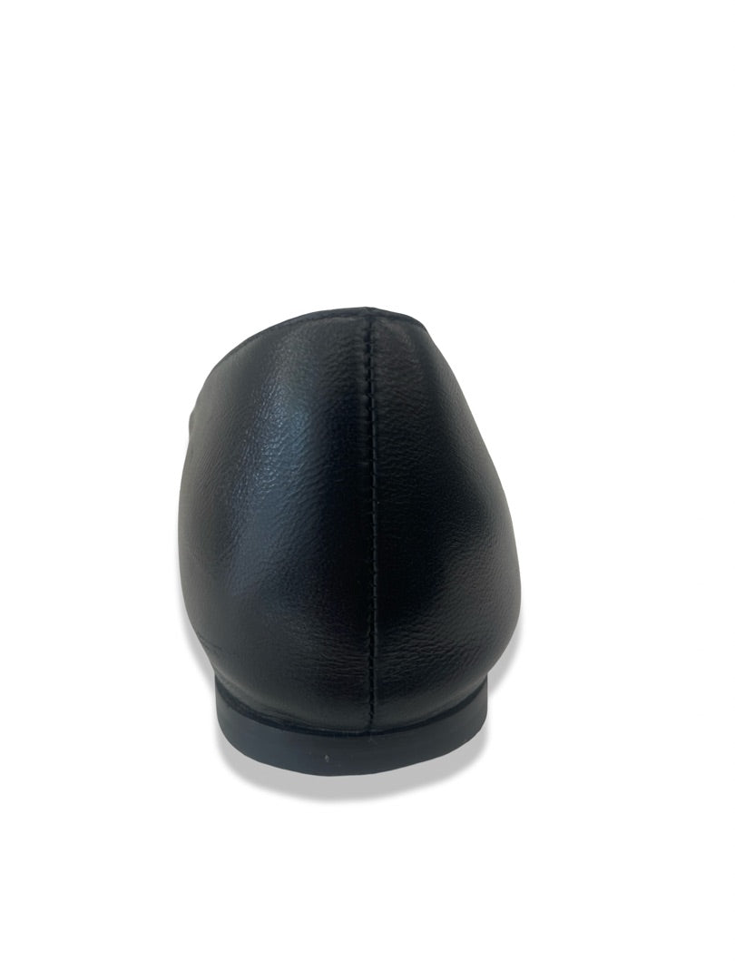 Valentino Garavani Black ' VLogo' Leather Ballet Flats. Size: 40