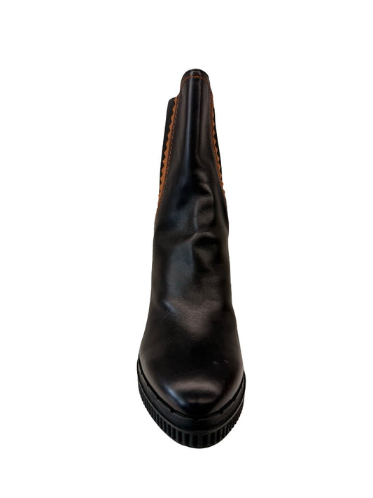 Tod's Black Leather Chelsea Platform Heeled Ankle Boot. Size: 39.5