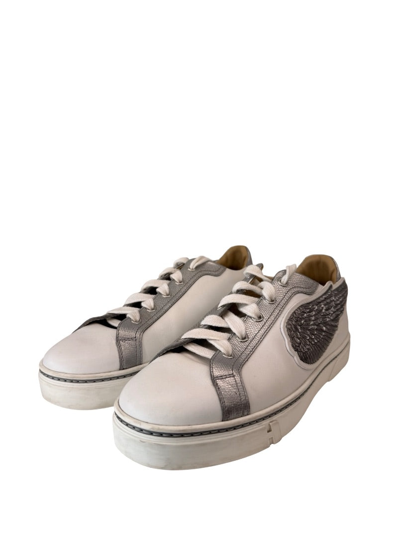 Hermes White / Silver Pegasus Sneakers in Calfskin Leather. Size: 39