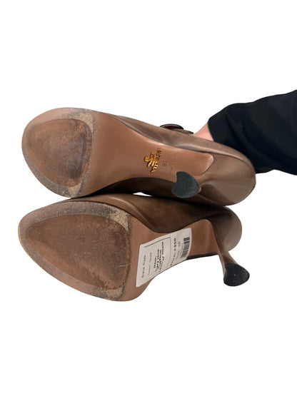 Prada Taupe Mary Jane Platform Leather Heels. Size: 38