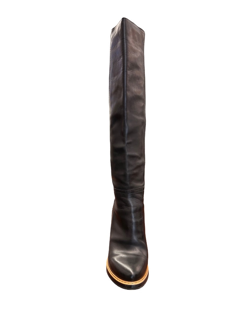 Jil Sander Black Leather Heeled Boots. Size: 38