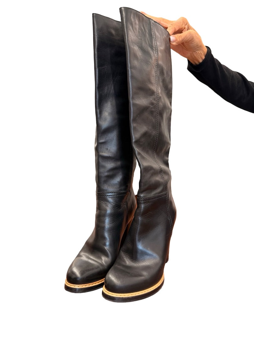 Jil Sander Black Leather Heeled Boots. Size: 38