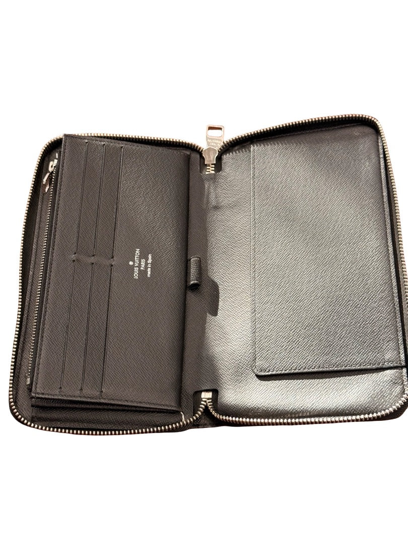 Louis Vuitton Graphite 'Zippy Horizontal' Damier Check Wallet.