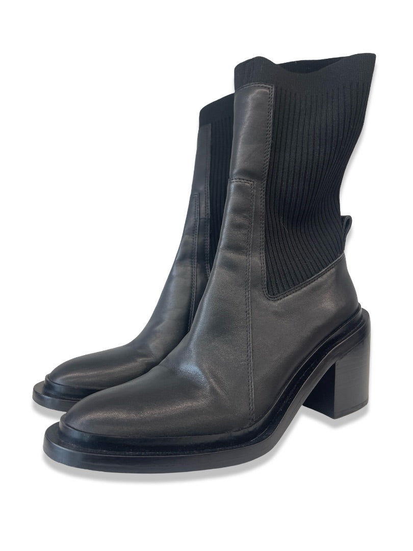 Jil Sander Black Block Heel Chelsea Leather Boot. Size: 39