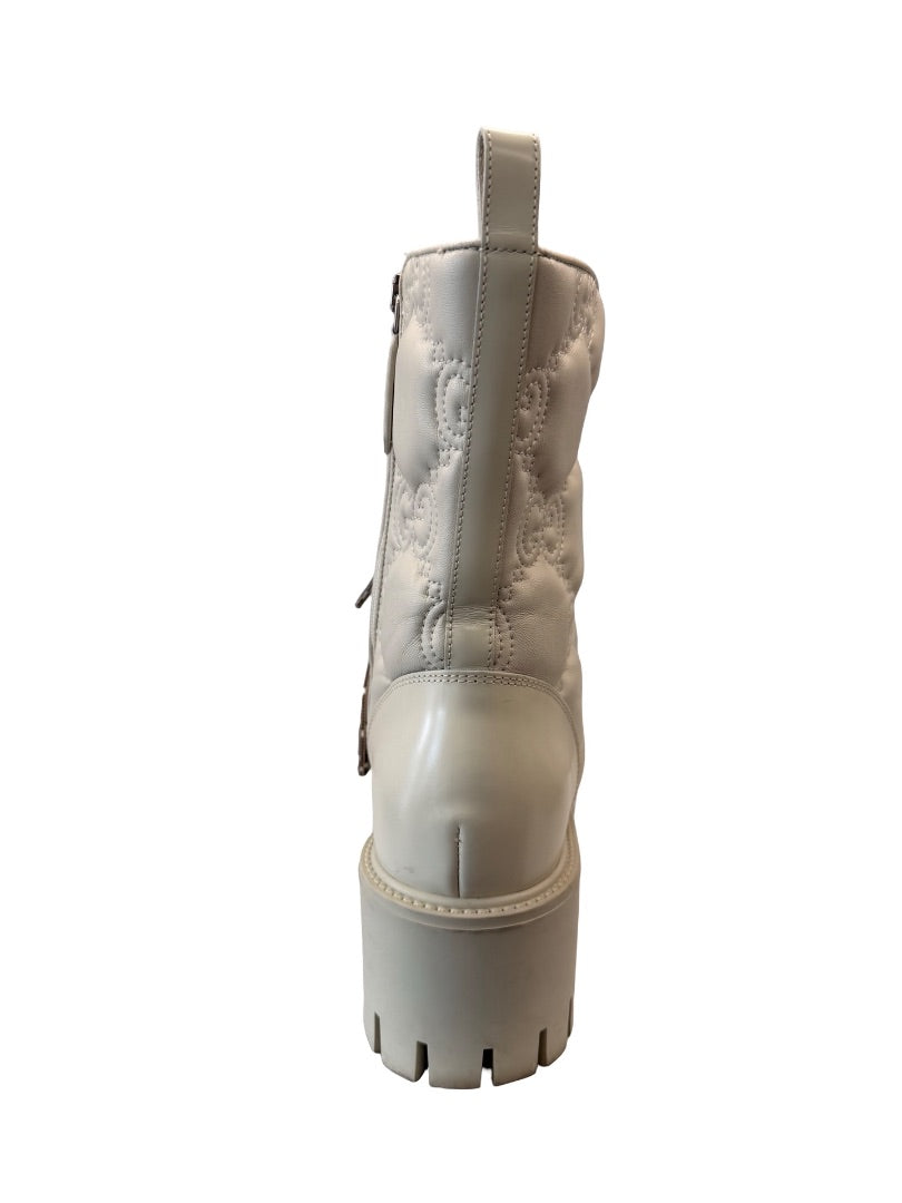 Gucci Cream Quilted GG 'Matelasse' Lace Up Combat Boots. Size: 39