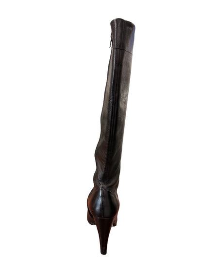 Prada Black Knee High Round Toe Stiletto Boots. Size: 40.5
