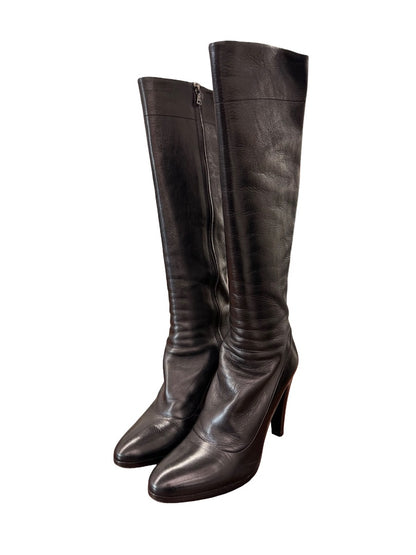 Prada Black Knee High Round Toe Stiletto Boots. Size: 40.5