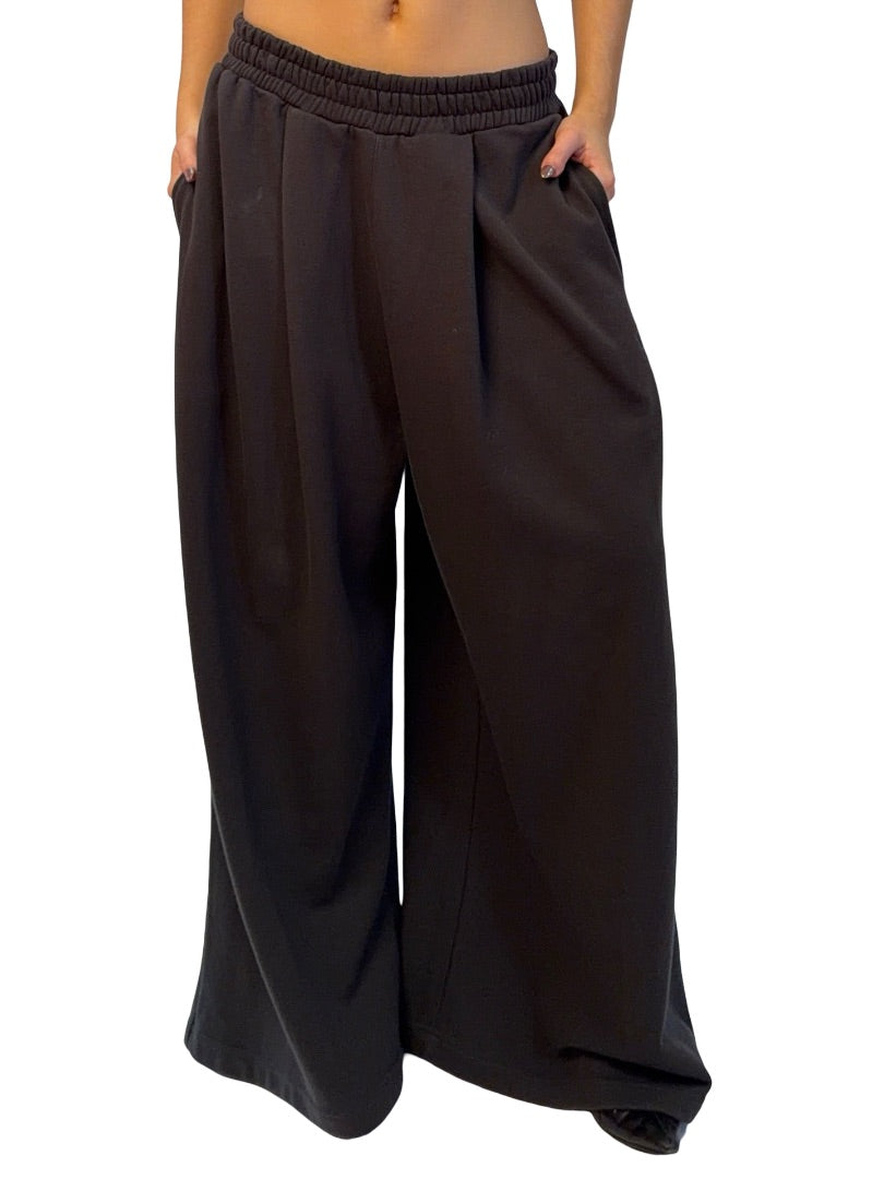 Camilla & Marc Charcoal 'Lavande' Pleated Wide Leg Track Pants. Size: 12