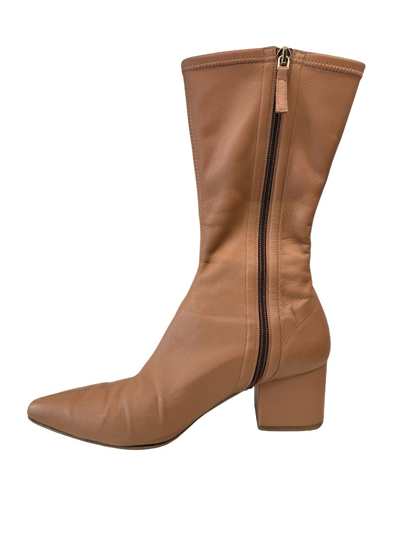 Zimmermann Tan Leather V Toe Block Heel Boot. Size: 40