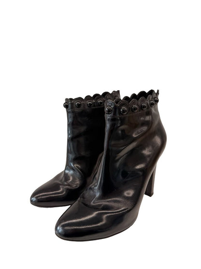 Moschino Black Enamel Studded Leather Ankle Boot. Size: 40