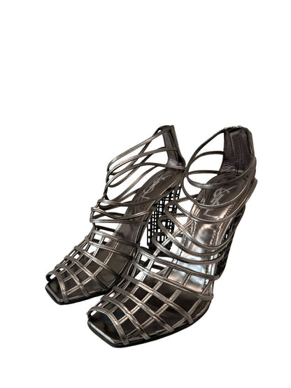 Yves Saint Laurent Silver Leather Cage Block Heel. Size: 39