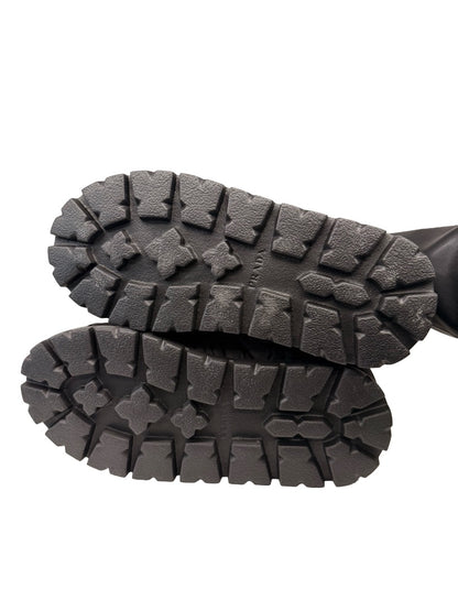 Prada Black Padded Nylon Snow Booties. Size: 38