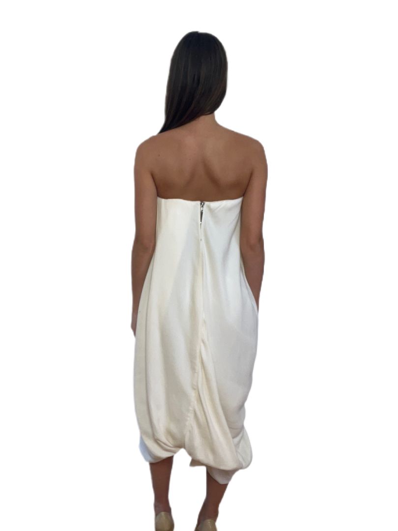Rick Owens Cream Twirl Strapless Dress. Size: 36