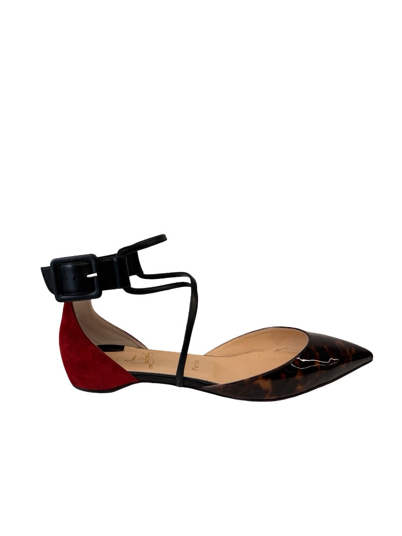 Christian Louboutin Black Patent Leather / Suede Flats. Size: 40
