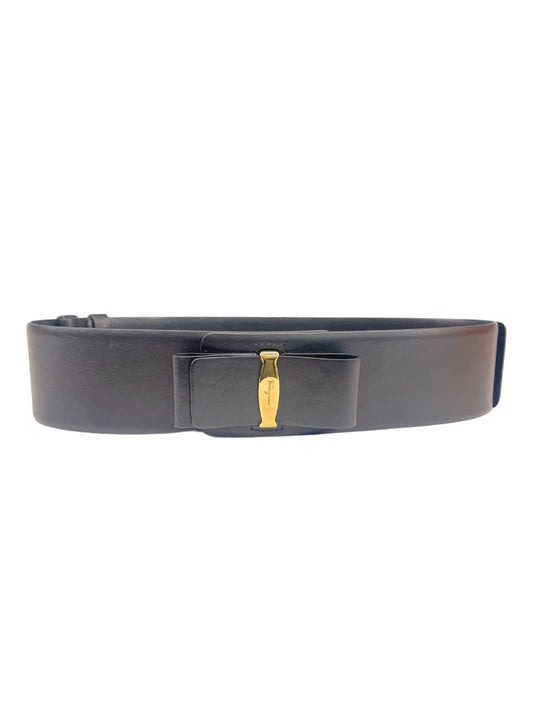 Salvatore Ferragamo Black Bow Leather Belt. Size: 6cm Width