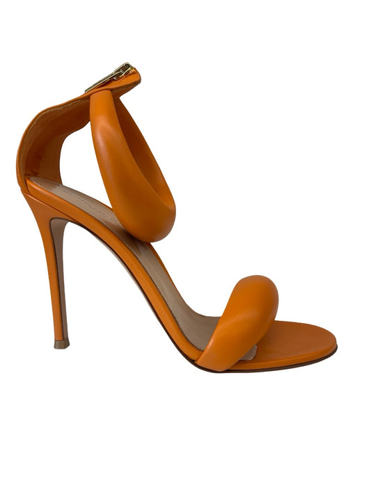 Gianvito Rossi Mango Nappa Leather Heel. Size: 39