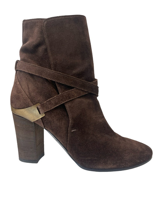 Lanvin Brown Suede Block Heel Ankle Boot. Size: 39