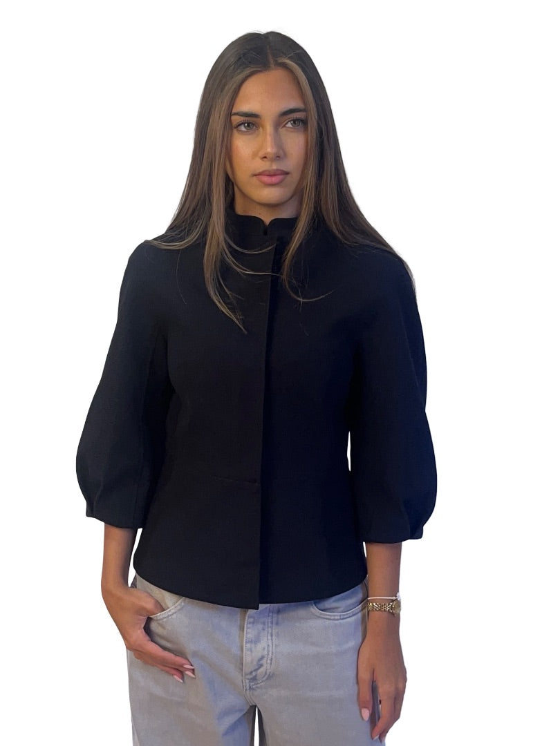 MaxMara Black Collarless Pleated Sleeve Jacket. Size: 6