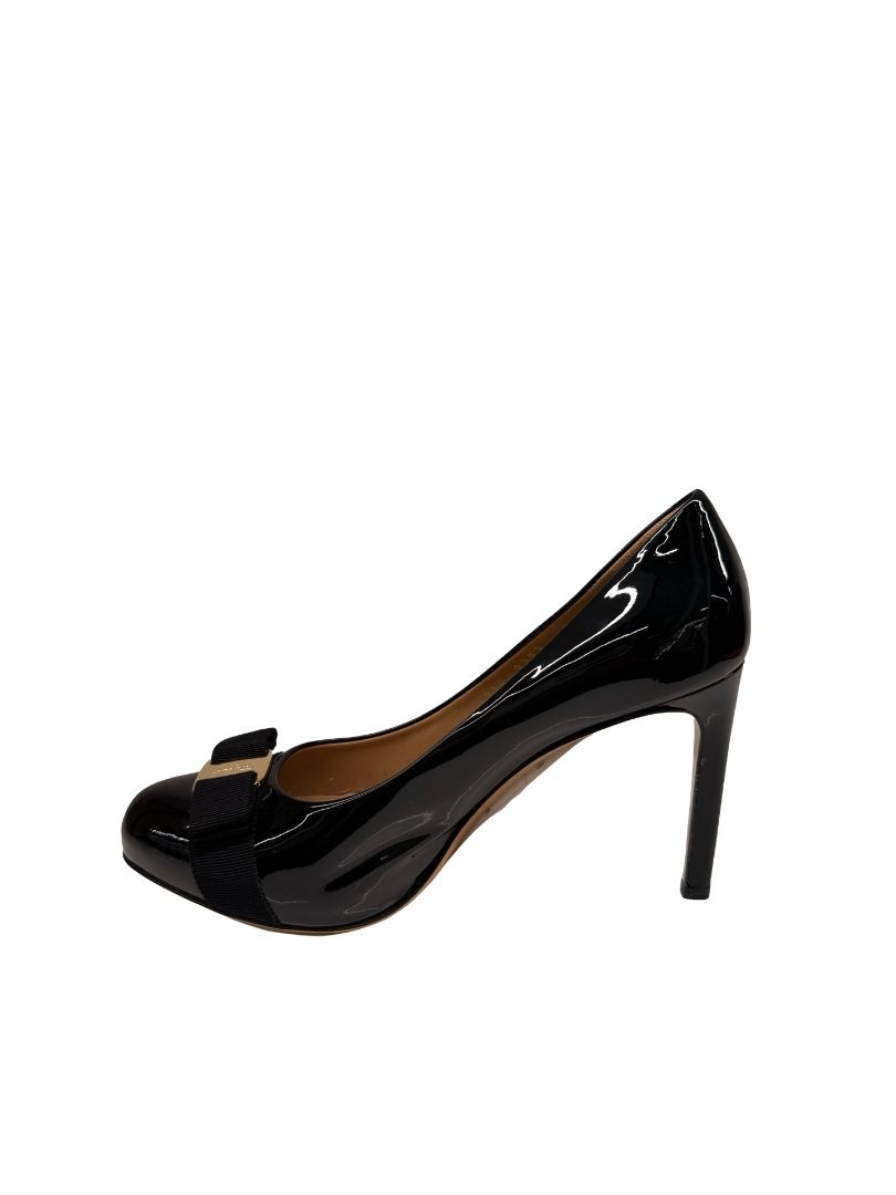 Salvatore Ferragamo Black Patent Leather Platform Pumps. Size: 9