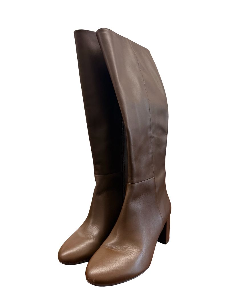 Stuart Weitzman Brown Block Heel Leather Boot. Size: 9.5