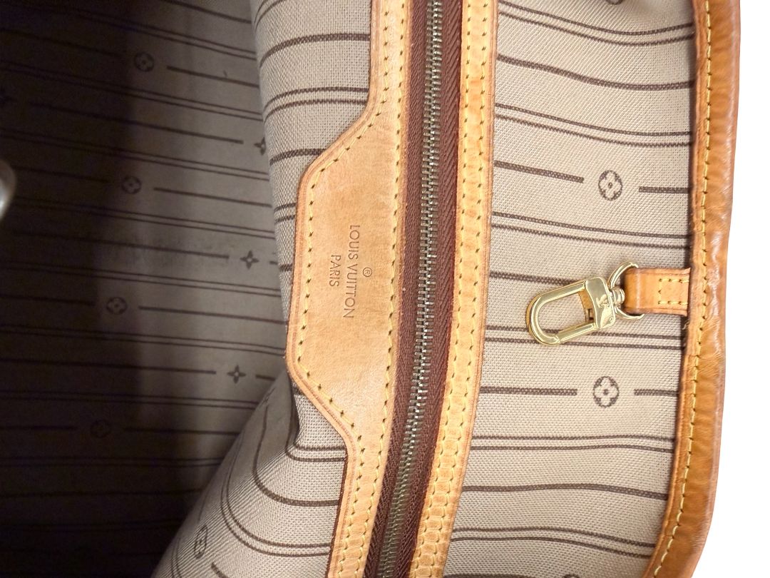 Louis Vuitton Brown 'Delightful PM' Slouchy Monogram Bag.