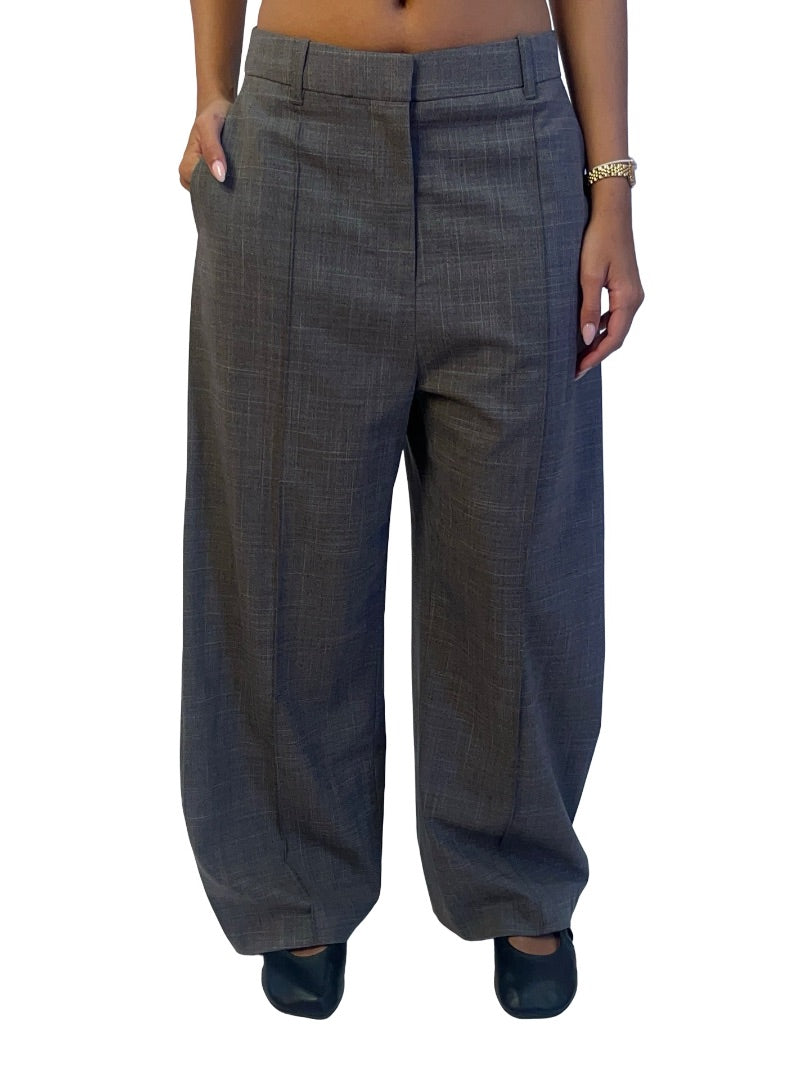 Camilla & Marc Grey Tailored Wool Blend 'Luis' Pant. Size: 6