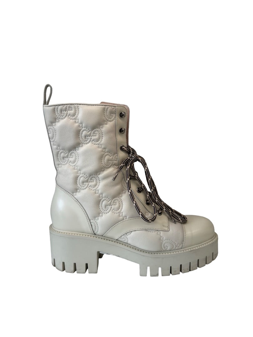 Gucci Neutral GG Matelasse Lace Up Boot. Size: 39