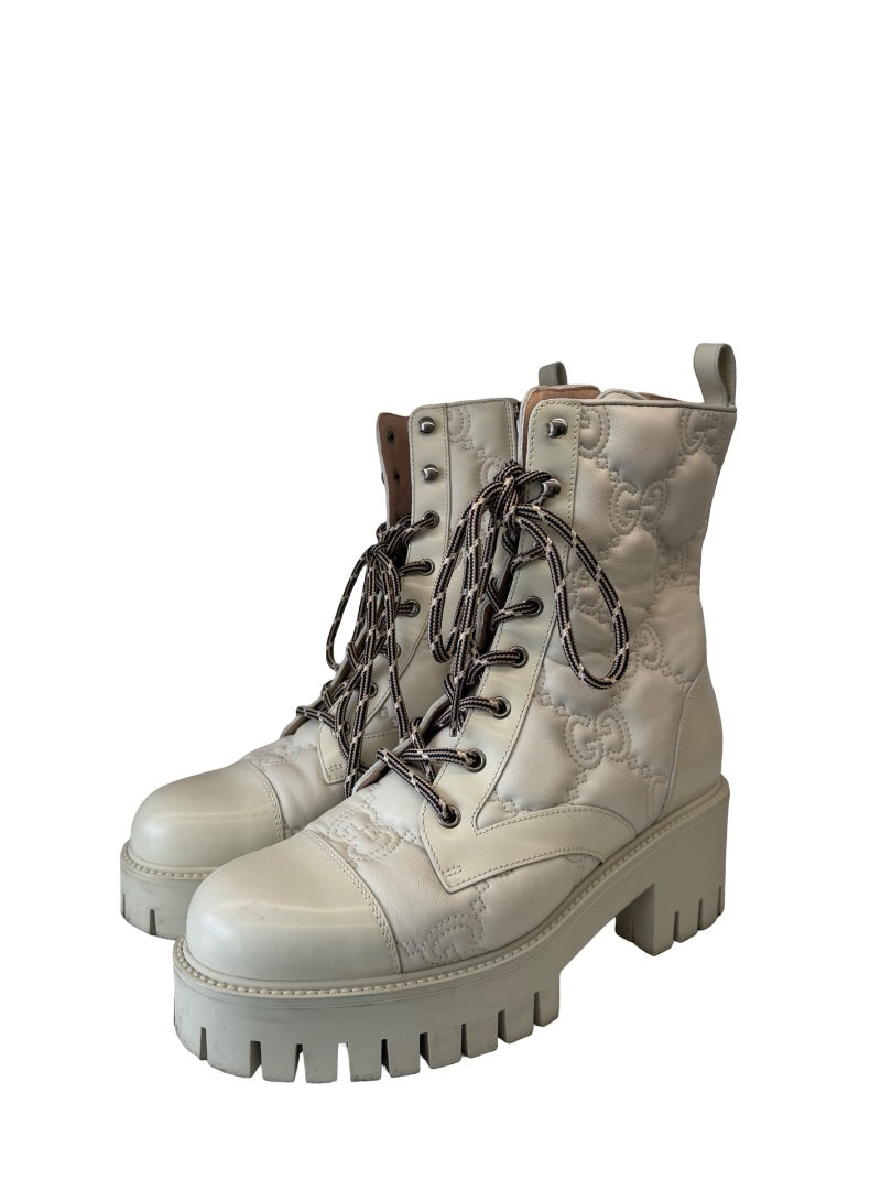 Gucci Neutral GG Matelasse Lace Up Boot. Size: 39